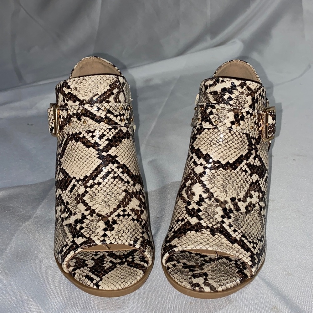 womens dolce heels.